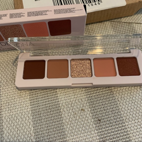 Host Pick 🎉🎉 Mini BIBA palette Natasha Denona - Picture 6 of 6